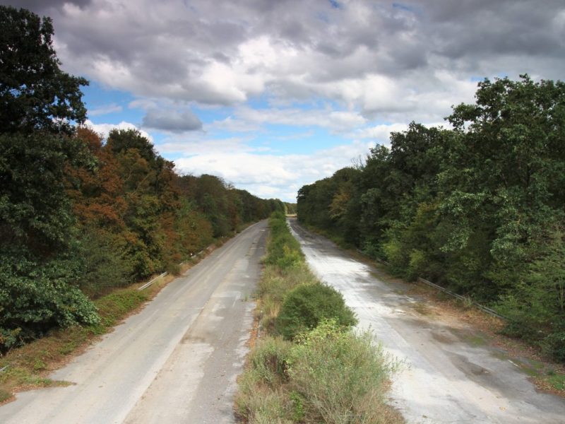 Deutschlands gruseligste Autobahn liegt in NRW. Dieser Lost Place verkommt immer mehr.