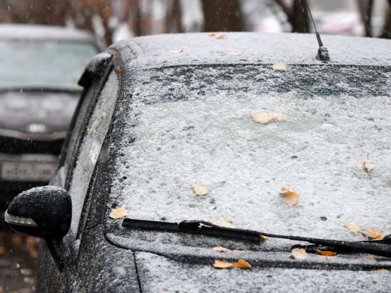 eisige Windschutzscheibe