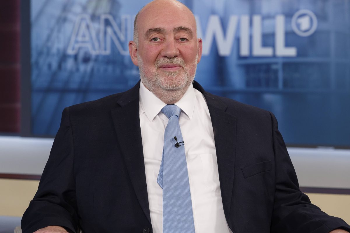 Im ARD-Talk von Anne Will drehte sich alles um die Lage in Nahost. Doch bei einer Aussage konnte der israelische Botschafter nicht mehr an sich halten.