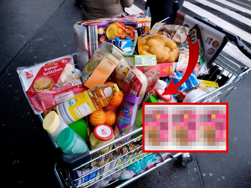 Einkaufswagen voller Kaufland-Produkte