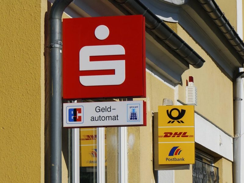 Sparkasse und Postbank
