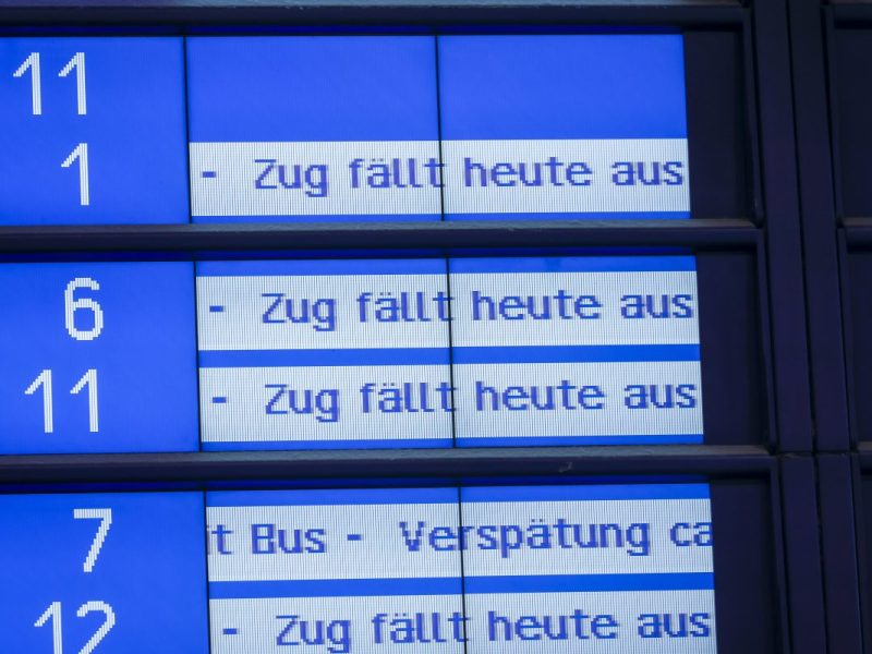Deutsche Bahn kündigt nach dem Streik umfangreiche Bauarbeiten an, welche viele Zugausfälle zur Folge haben.