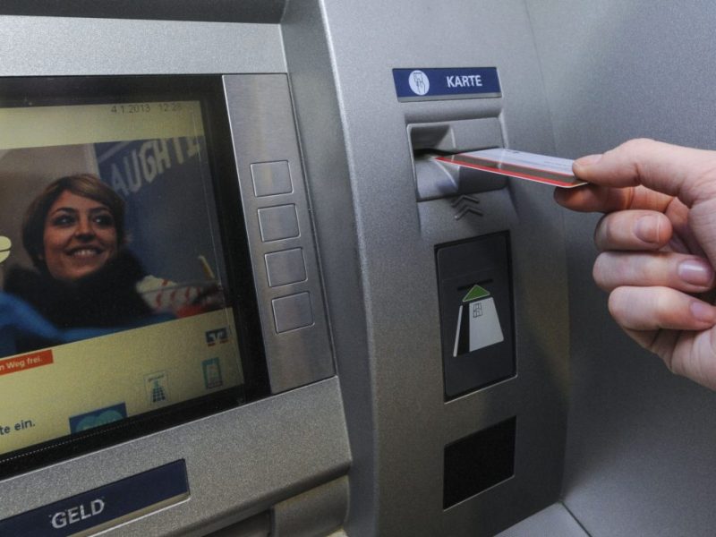 Die Sparkasse warnt ihre Kunden. (Symbolfoto)