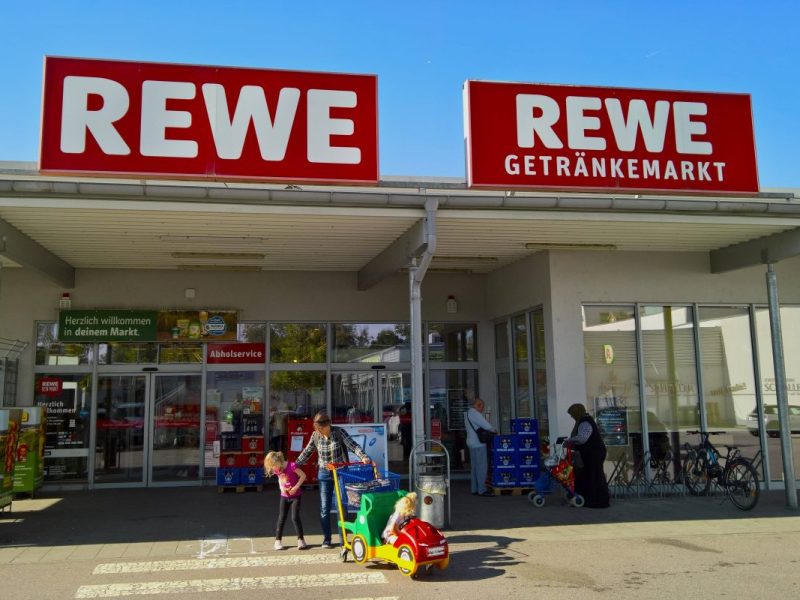 Rewe holt ein Kult-Getränk in die Regale.