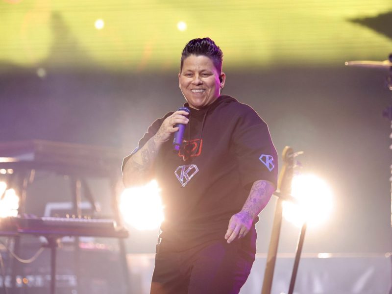 Kerstin Ott kann nicht glauben, was sie auf einem Straßenschild kurz vor ihrem Konzert liest.