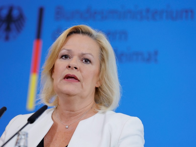 Alle Infos über Bundesinnenministerin Nancy Faeser privat findest du in diesem Artikel.