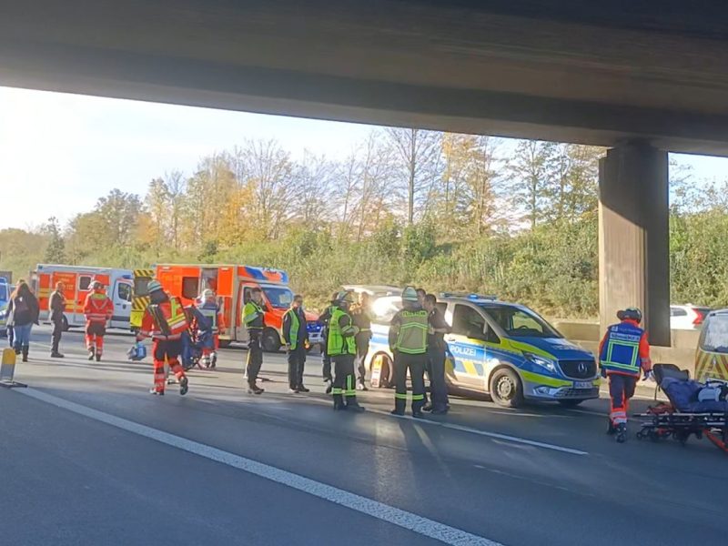 Großeinsatz auf der A1