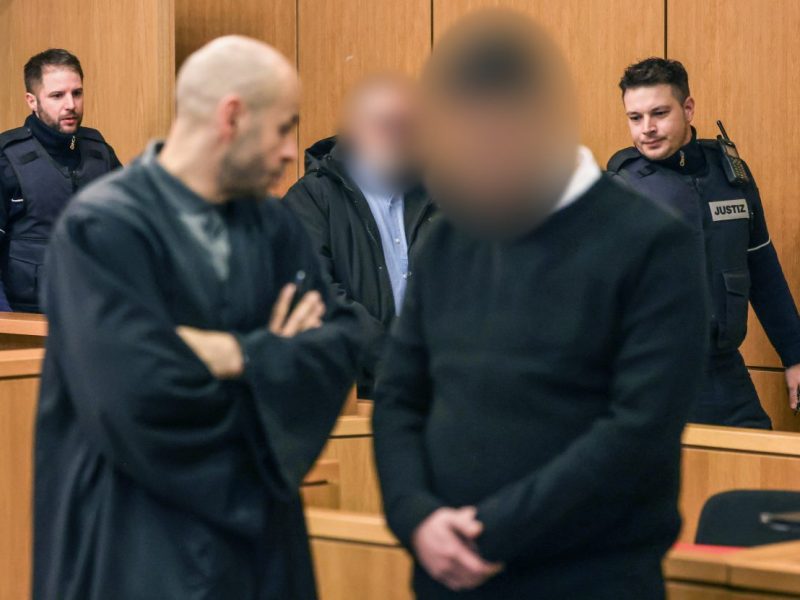 Explosion in Eschweiler: Vater und Sohn stehen vor Gericht.