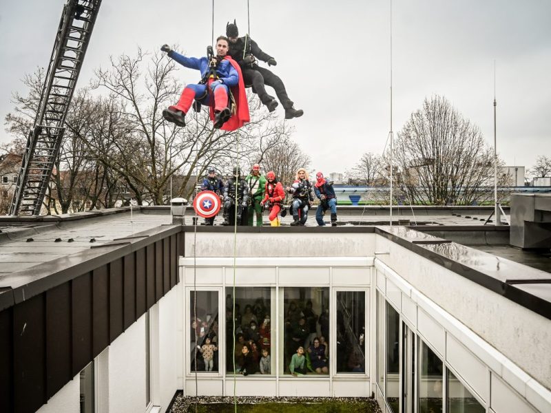 Krankenhaus in Essen hat Besuch von Helden
