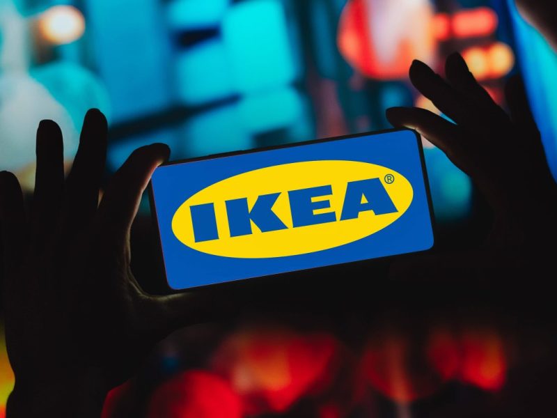 Ikea-Mitarbeiter packt aus. Die drei Taktiken bescheren Ikea viel Geld.