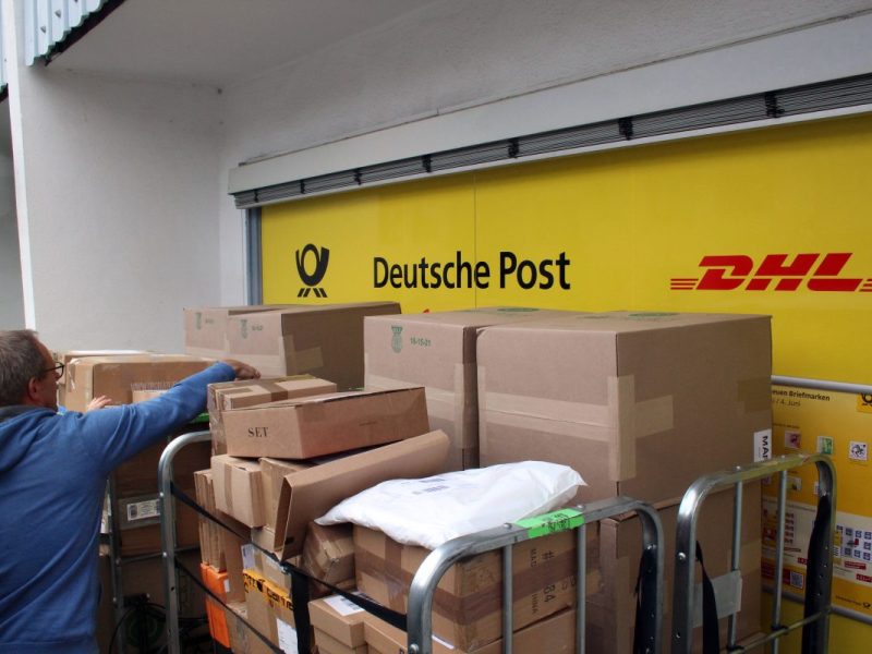 Ein DHL-Mitarbeiter machte einen Schock-Fund.