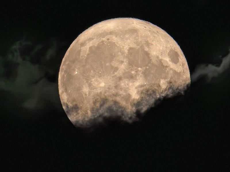 Der anstehende Vollmond beeinflusst das Horoskop vieler Menschen.