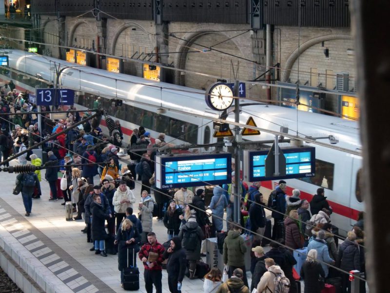 Kunden der Deutschen Bahn brauchen womöglich schon bald starke Nerven.