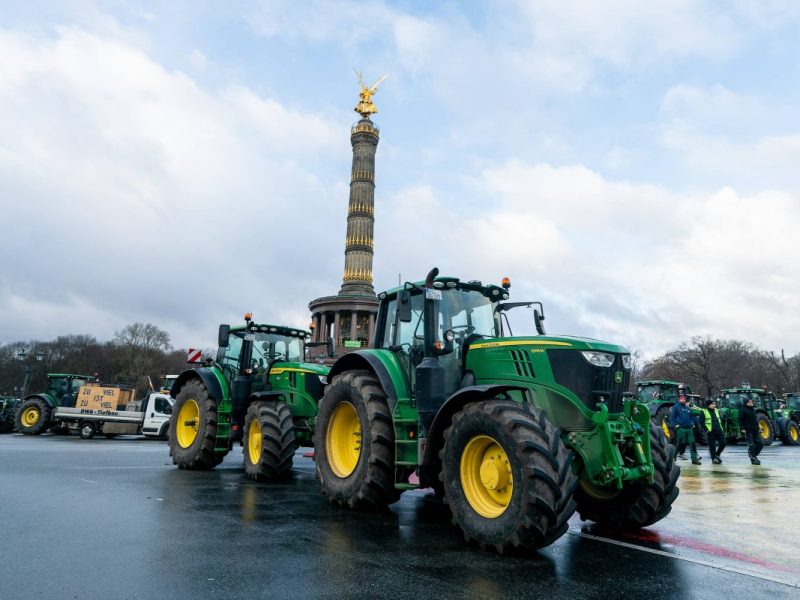 Bei Kaufland, Aldi und Co. könnten die Bauern-Proteste bald zu einer Preiserhöhung führen.