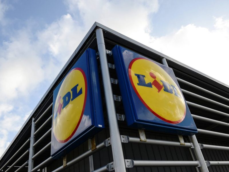 Bei Lidl wird es wohl bald eine Änderung geben, die den Kunden auffallen wird.
