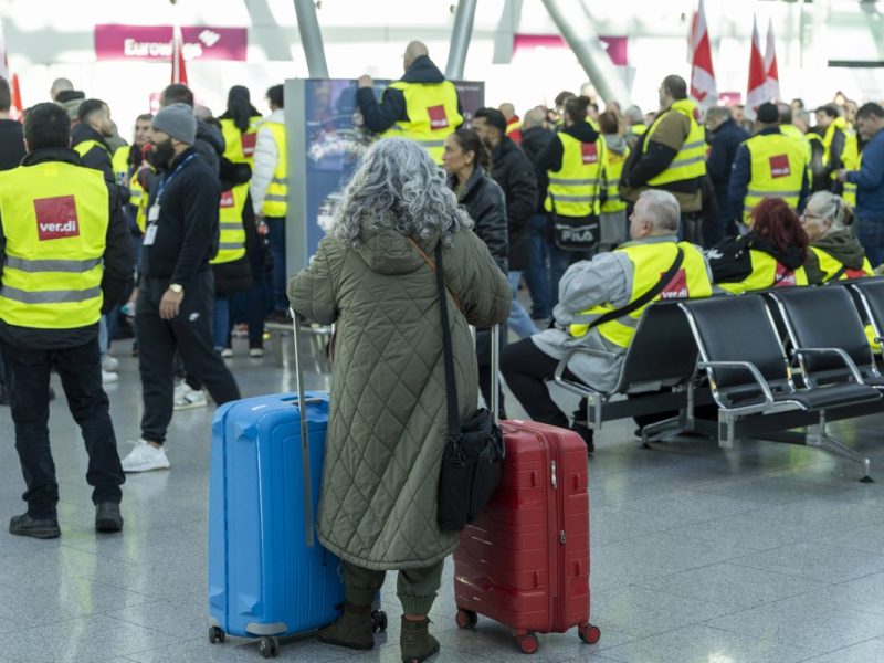 Flughafen Düsseldorf Wanrstreik