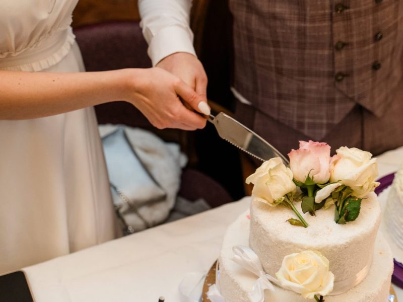 DAS hätte auf der Hochzeit nicht ans Licht kommen sollen.