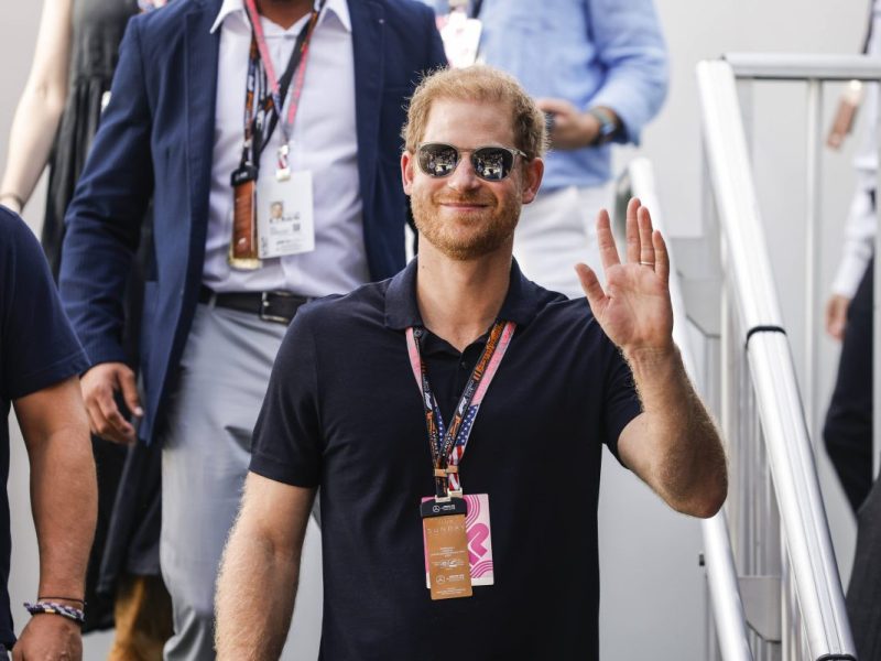 Prinz Harry kehrt tatsächlich nach London zurück! Doch der Grund wird vermutlich Royals-Fans enttäuschen...