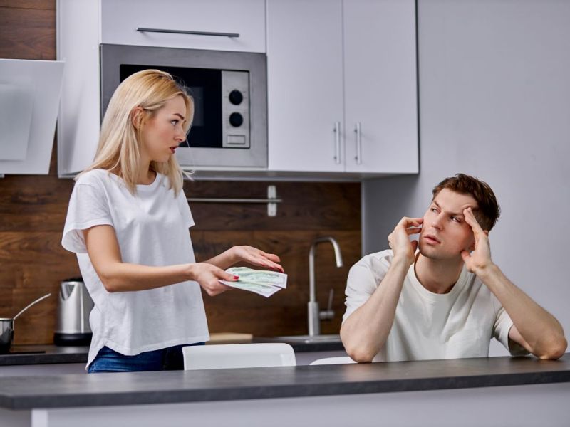 Frauen erhalten noch immer deutlich weniger Gehalt als Männer.