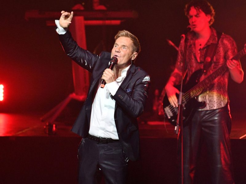 Dieter Bohlen ist seit vielen Jahren in der Musikbranche tätig. Nun sorgt seine Zusammenarbeit mit DIESEM Künstler für Aufsehen...