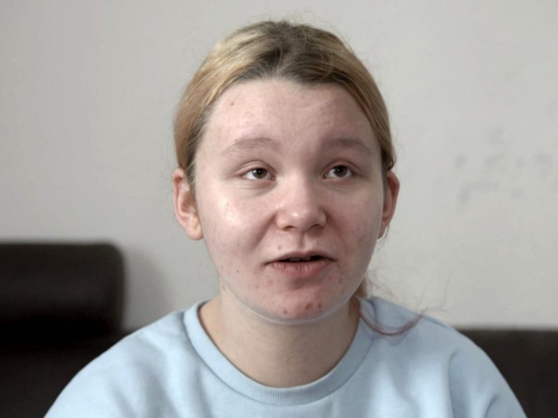 Umzüge sind alles andere als leicht. Das muss nun auch die junge Bürgergeld-Empfängerin Lisa feststellen...