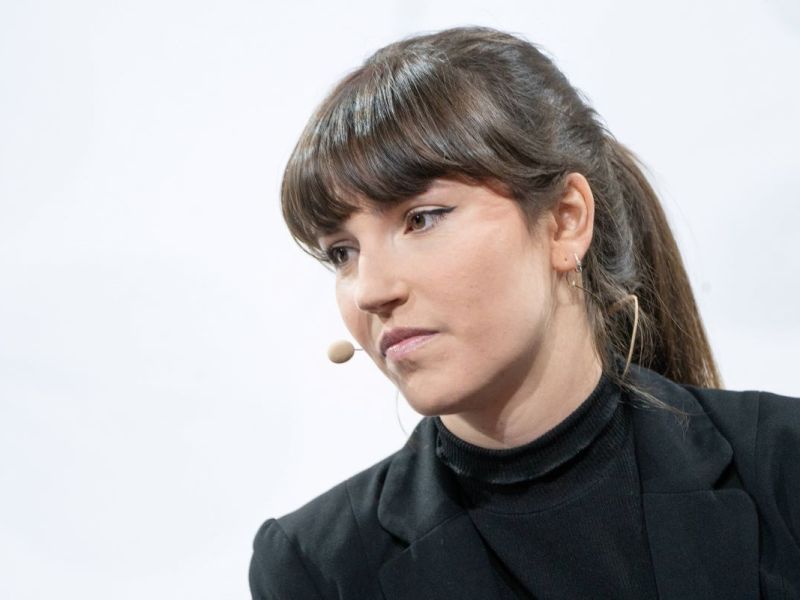 Carla Hinrichs bei einer Klimakonferenz von DER SPIEGEL und der Boston Consulting Group (BCG).