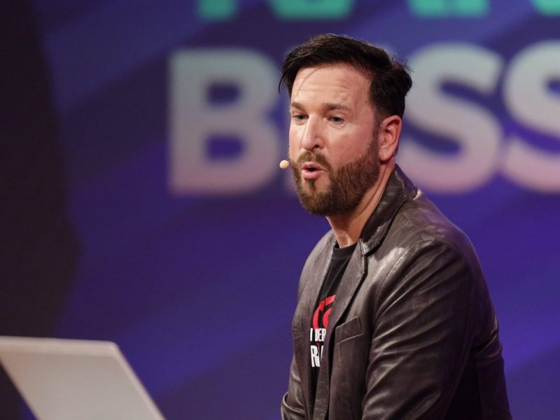 Michael Wendler macht eine Ansage, die sein Konzert betrifft.