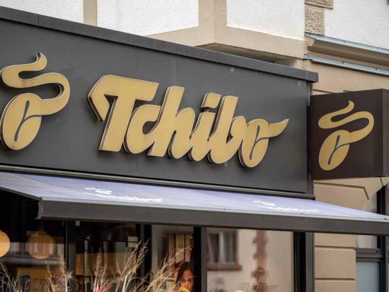 Die Kaffee-Preise von Tchibo sind in die Höhe geschossen, doch in der Nähe von NRW gibt es noch die alten Preise.