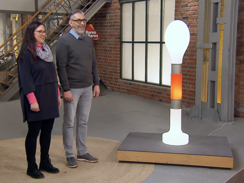 Bei „Bares für Rares“ sorgt nun ein skurriles Objekt regelrecht für Furore: Warum bei den Händler dabei kein Licht angeht...