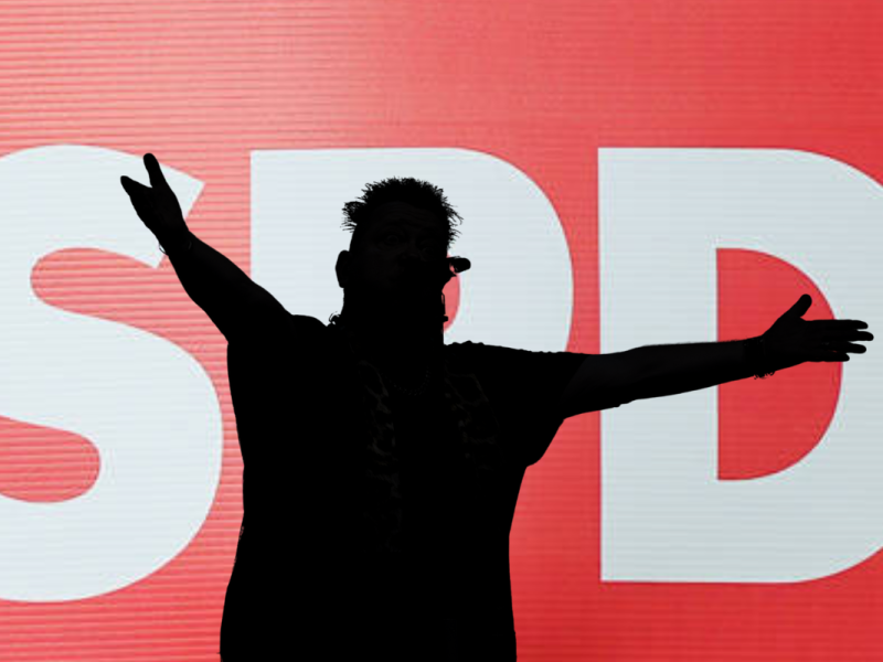 Trotz kritischer Stimmen zu manchen SPD-Entscheidungen stellt sich der Star hinter Spitzenkandidatin Katharina Barley (SPD) und ruft zur Wahl auf. Erfahre mehr über diesen ungewöhnlichen Schulterschluss und seine Hintergründe.