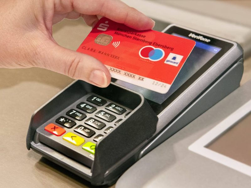 Kunden von Sparkasse Postbank und Co. machen diesen Fehler immer wieder.