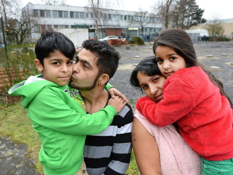 Immer mehr Deutsche fordern ein Umdenken in der Asyl-Politik und lehnen den Zuzug ab.