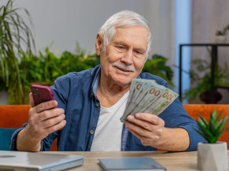 Lotto-Gewinner mit Milliarden-Gewinn, der sein Leben retten könnte.