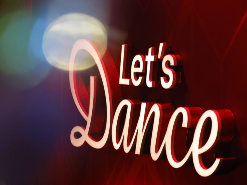 Christina Hänni freut sich über ihre kleine Tochter. Doch nach einem Besuch beim Kinderarzt brechen beim „Let's Dance“-Star die Dämme.