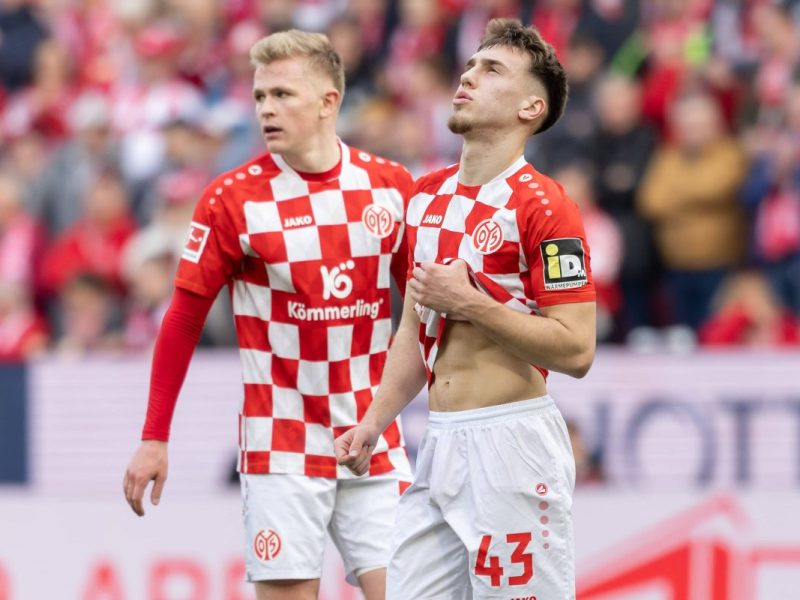 Borussia Dortmund intensiviert die Planungen für die nächste Saison. Dabei hat der BVB auch einen Bundesliga-Shootingstar auf dem Zettel.