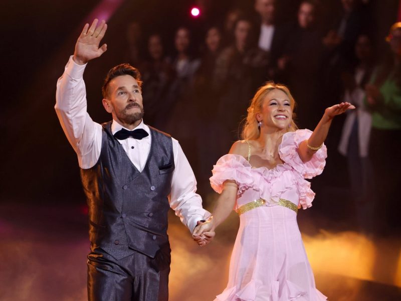 „Let's Dance“ sorgt nicht nur mit den Tänzen, sondern auch mit den Kandidaten für mächtig Aufsehen. Was Mark Keller nun mit IHR gemein hat...