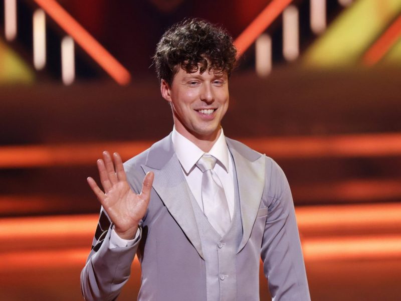 Tanzt Valentins Ehe etwa aus dem Takt? Jetzt spricht der „Let's Dance“-Star offen über einen gravierenden Fauxpas...