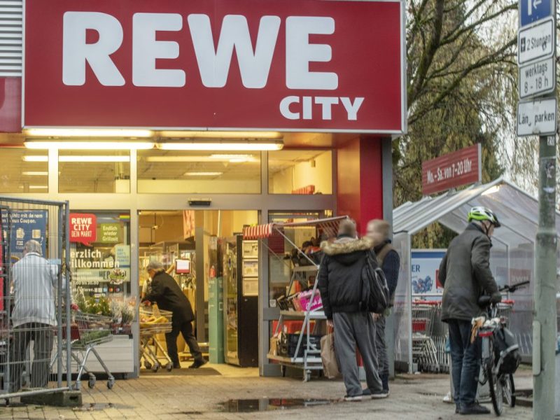 Rewe: Ekelige Unart verärgert Mitarbeiter.