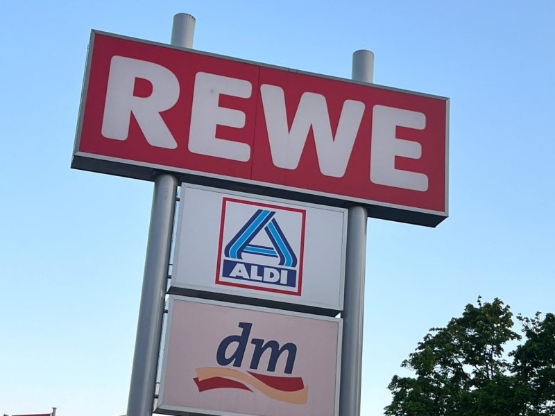 Aldi, Rewe und Co.: Der Gewinner im Preisvergleich ist kaum zu glauben.