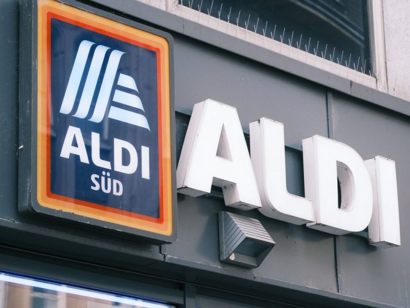 Aldi: US-Amerikaner ist überrascht als er diesen Snack sieht.