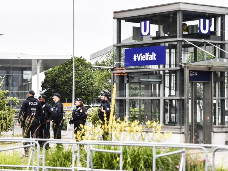 Die Ruhrbahn in Essen setzt ein Zeichen gegen den AfD-Parteitag.