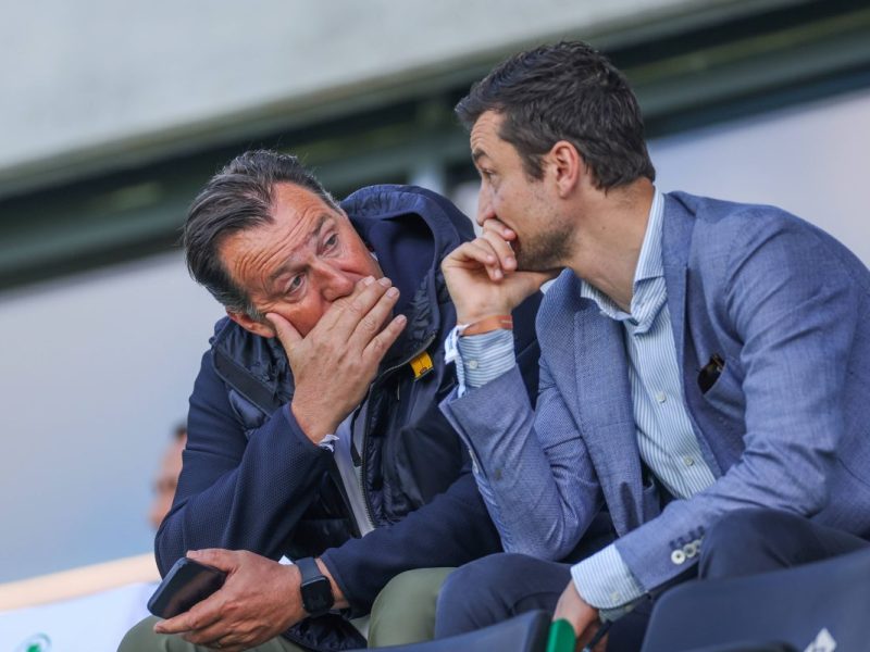 Der FC Schalke 04 war schon mehrfach auf dem Transfermarkt tätig. Wie ein Knappenboss nun verriet, werden weitere Transfers in Kürze folgen.