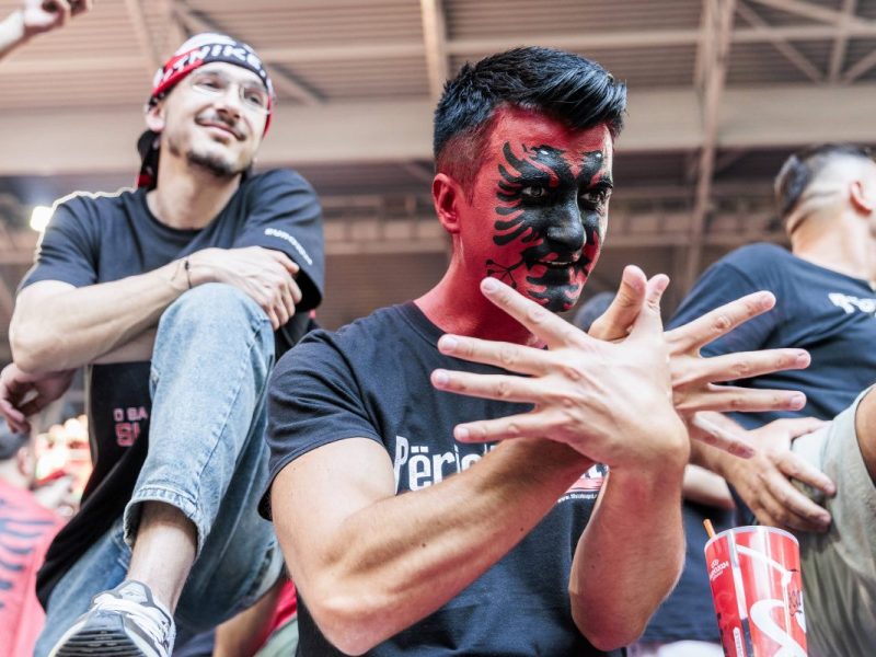 Dortmund: Albaner ziehen überraschenden Vergleich zu Düsseldorf.