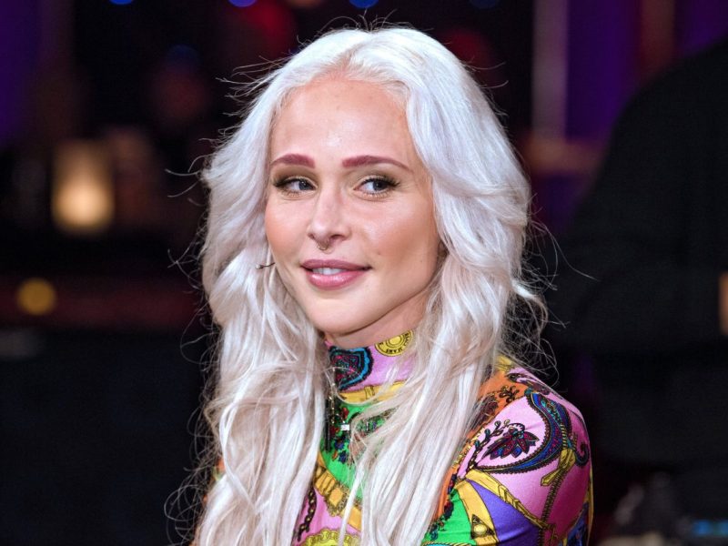 „GNTM“-Star Theresia Fischer gewährt einen ehrlichen Einblick in ihre schmerzhafte und kostspielige Reise nach ihrer Beinverlängerung...