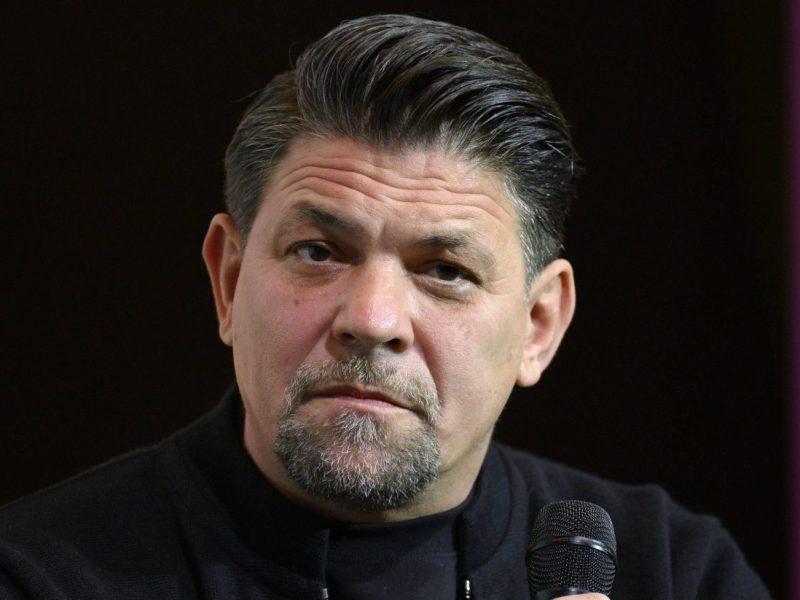 Tim Mälzer sorgt bei „Tim Mälzer sorgt bei „Kitchen Impossible“ stets für beste Unterhaltung. Doch kurz nach der letzten Folge erreicht VOX die Nachricht. Impossible“ mit seinen Kochkünsten und seiner direkten Art stets für Aufsehen. Jetzt erlebt der TV-Koch sein blaues Wunder...