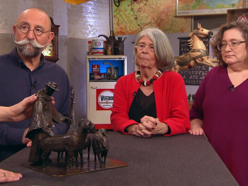 Bei „Bares für Rares“ wechseln alte Schätze für gutes Geld den Besitzer. Doch jetzt erlebt DIESE Kandidatin bei ihrem Wunschpreis Bitteres,,,