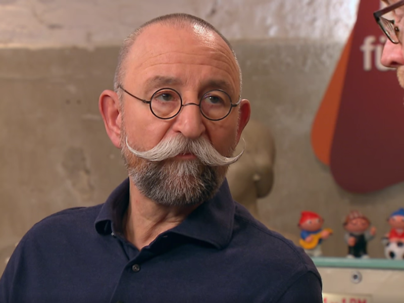 Bei „Bares für Rares“ sorgen nicht nur skurrile Objekte für großes Staunen. Doch warum DIESE Studentin Horst Lichter entsetzt...