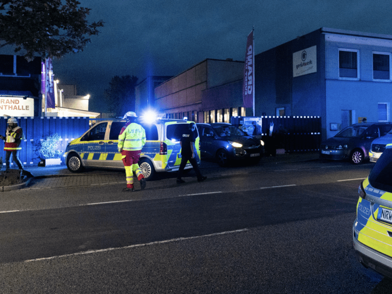 Mülheim: Auseinandersetzung auf Hochzeit löst Großeinsatz aus