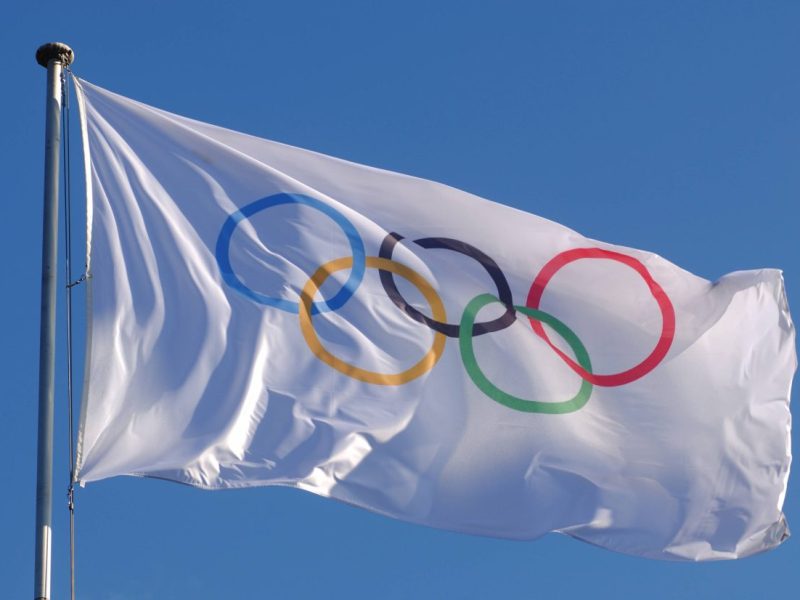 Olympische Flagge: Bedeutung der Ringe und Farben