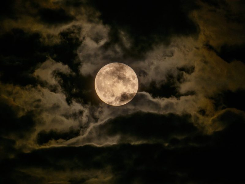 Horoskop: Der Vollmond im Juli bringt große Veränderungen!